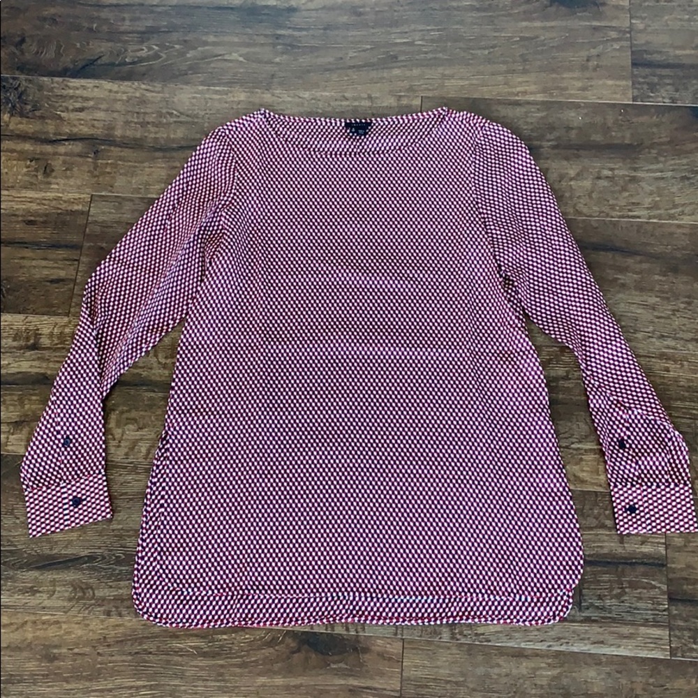 LIKE NEW Theory silk blouse